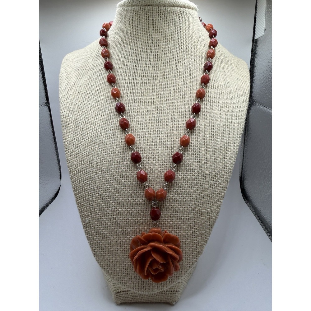 Vintage‎ Avon Flower Rose Bud Coral Colored Beads Necklace